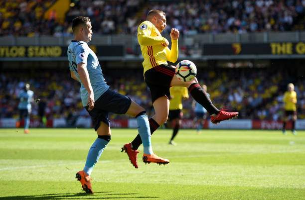 推動著整個 推動著整個