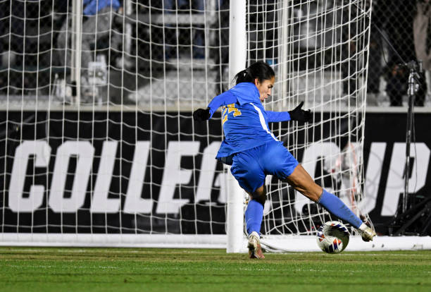 率先向对手 率先向对手